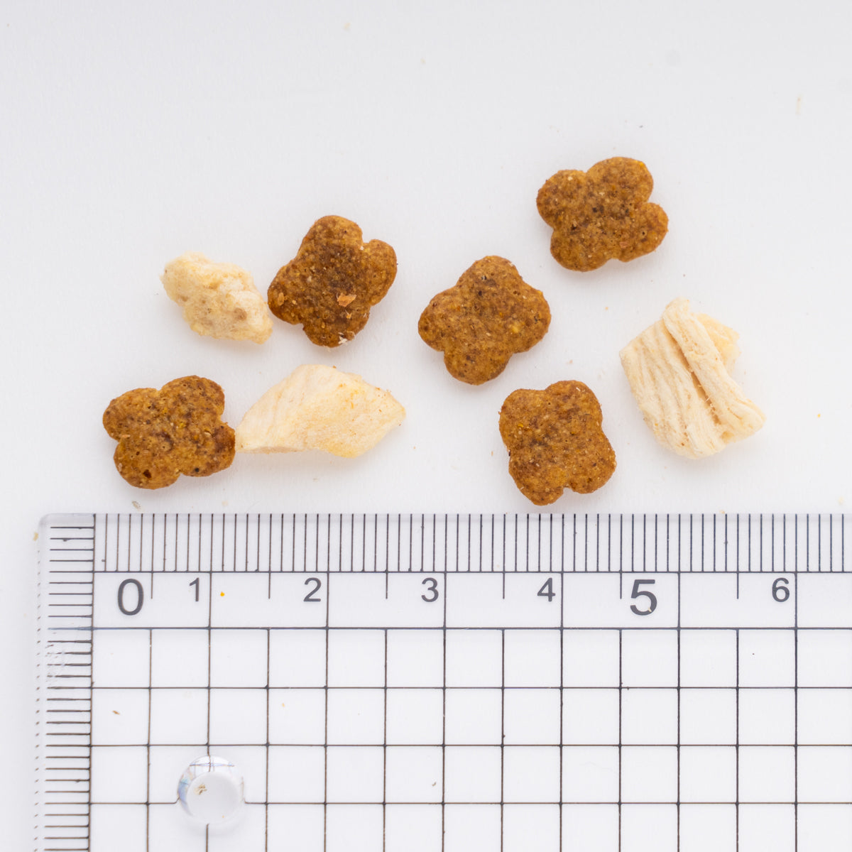 コンボ ピュア キャット まぐろ味・鶏肉・かつお節添え 200g