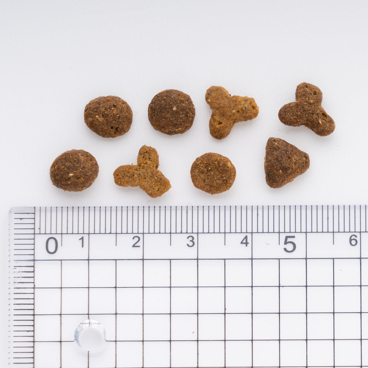 ピュリナワン キャット 避妊・去勢後から全ての年齢に 避妊・去勢した猫の体重ケア チキン 2kg